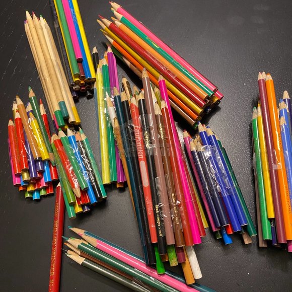 CRAYOLA, DISNEY, PRANG-multicolored pencils - Picture 2 of 11